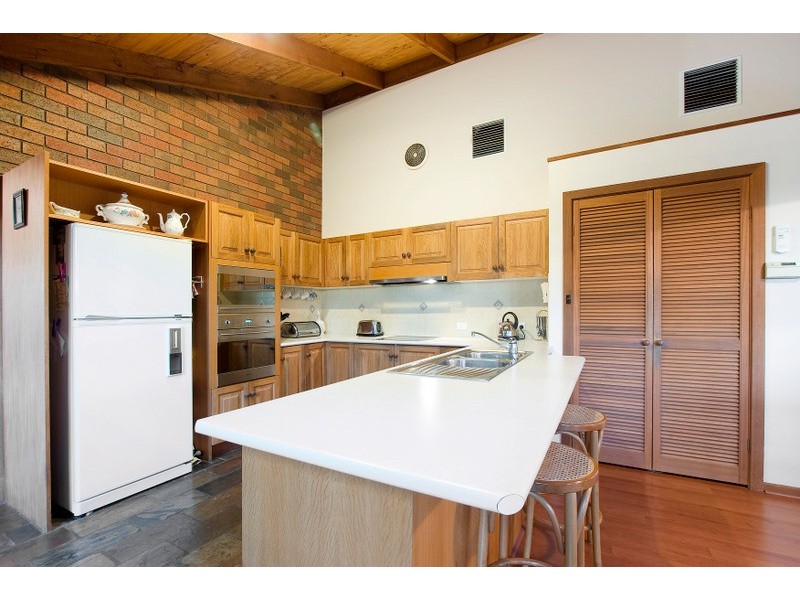 8 McNabb Street, Berwick VIC 3806