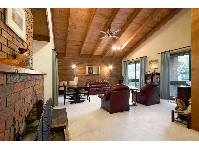 8 McNabb Street, Berwick VIC 3806