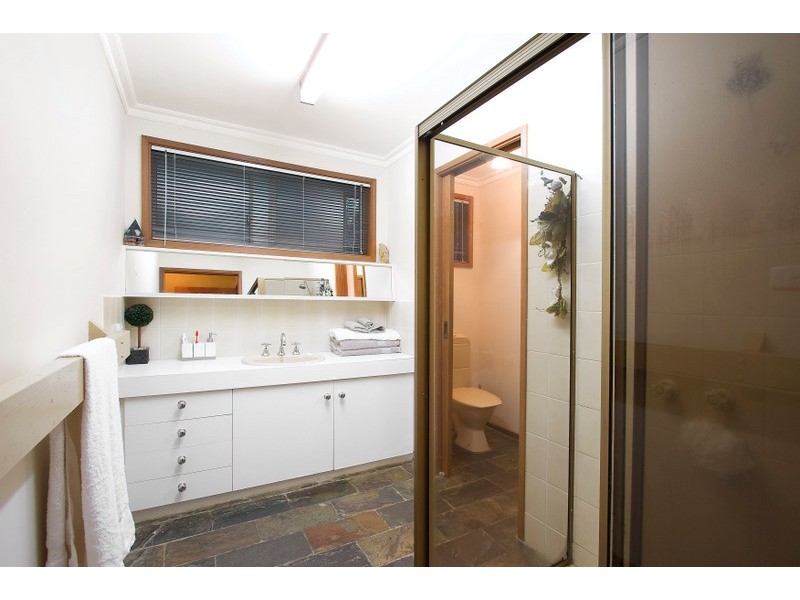 8 McNabb Street, Berwick VIC 3806