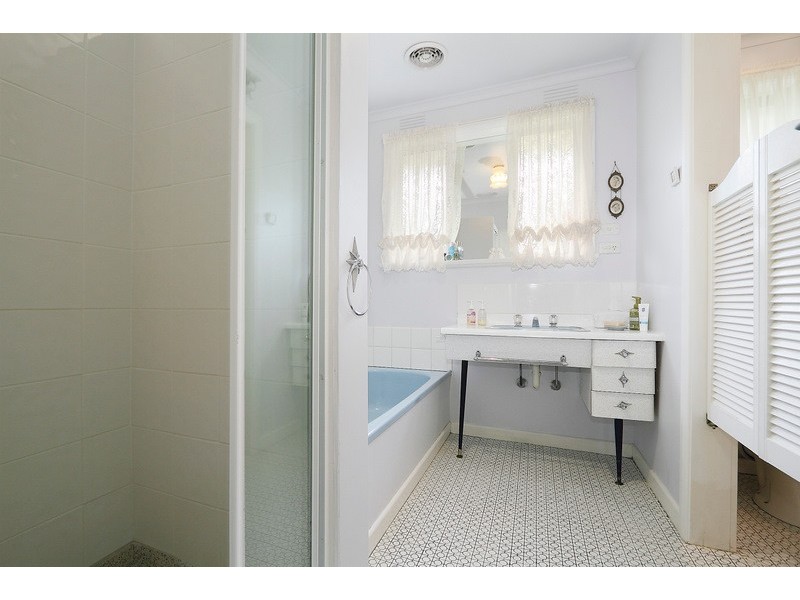 2 Mansfield Street, Berwick VIC 3806