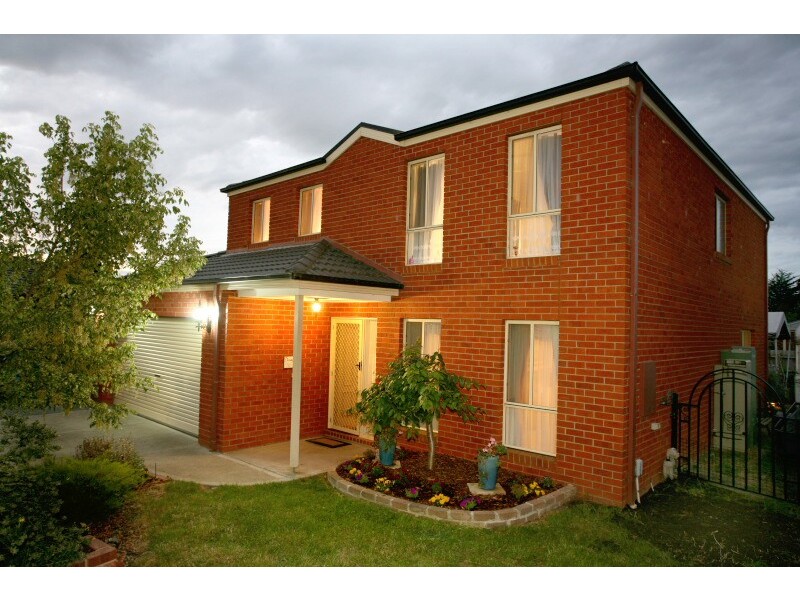 3 Dingle Court, Berwick VIC 3806