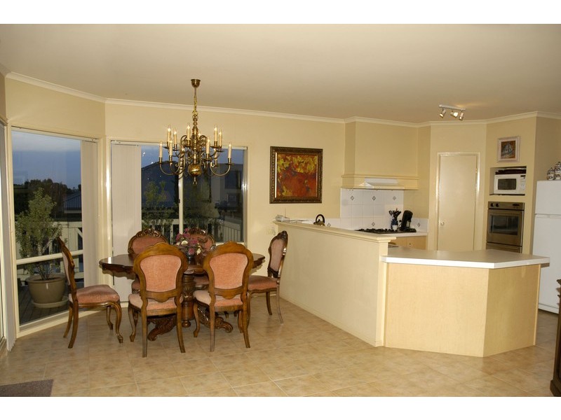 17 Deakin Court, Berwick VIC 3806