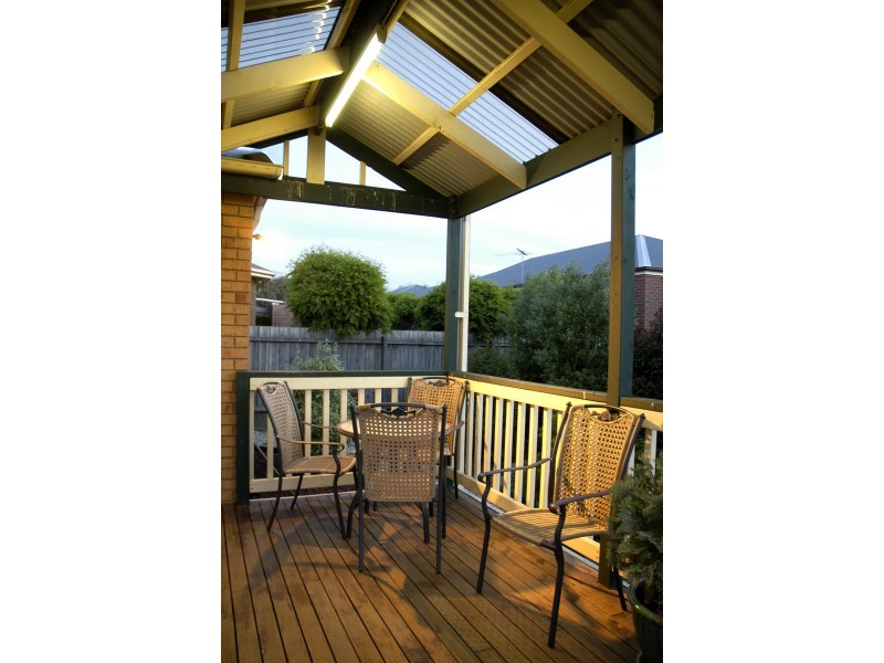 17 Deakin Court, Berwick VIC 3806