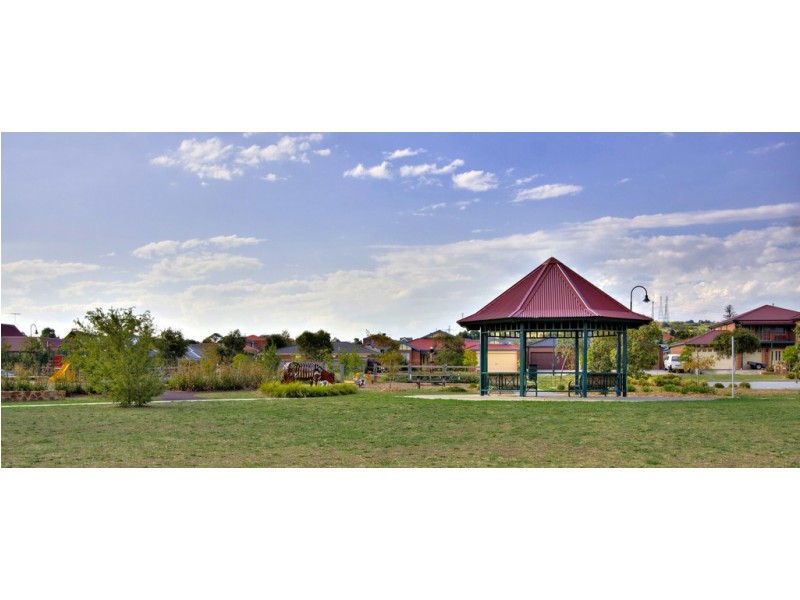 24/2-6 Jerilderie Drive, Berwick VIC 3806