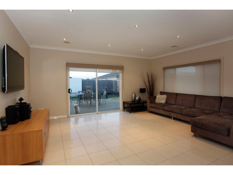 10 Rodlarni Crescent, Berwick VIC 3806