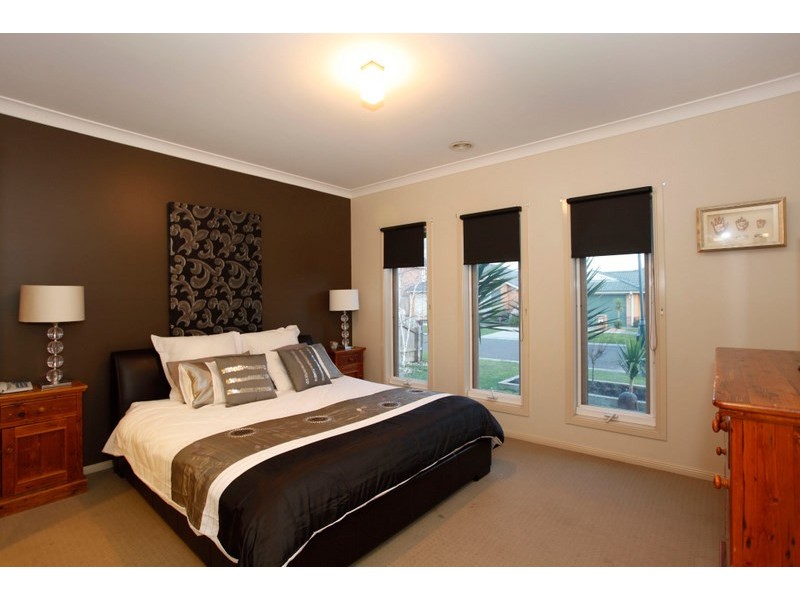 10 Rodlarni Crescent, Berwick VIC 3806