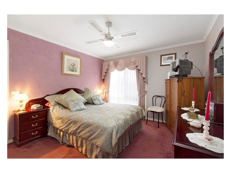 16 Sharpe Court, Berwick VIC 3806