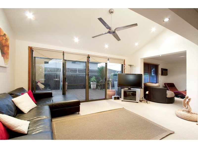 38 Strathavan Drive, Berwick VIC 3806