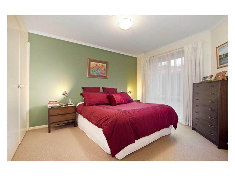 18 Ami Court, Berwick VIC 3806