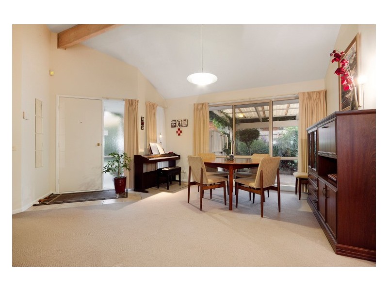 18 Ami Court, Berwick VIC 3806