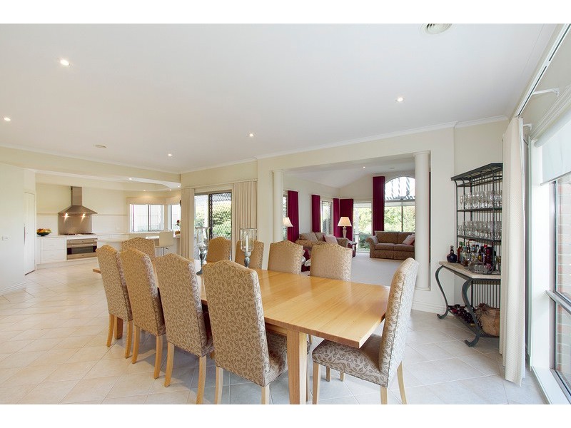 41-43 Brookvale Close, Beaconsfield VIC 3807