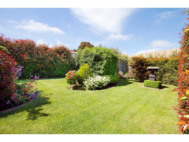 41-43 Brookvale Close, Beaconsfield VIC 3807