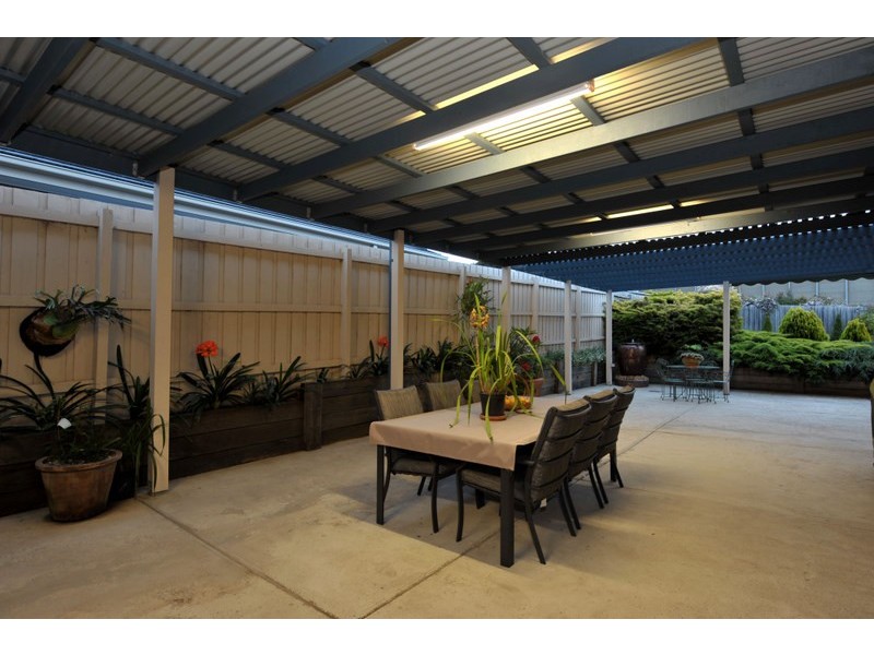 41-43 Brookvale Close, Beaconsfield VIC 3807