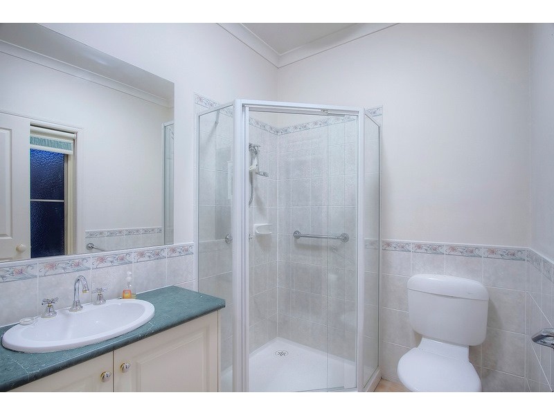 5/64 Gloucester Avenue, Berwick VIC 3806