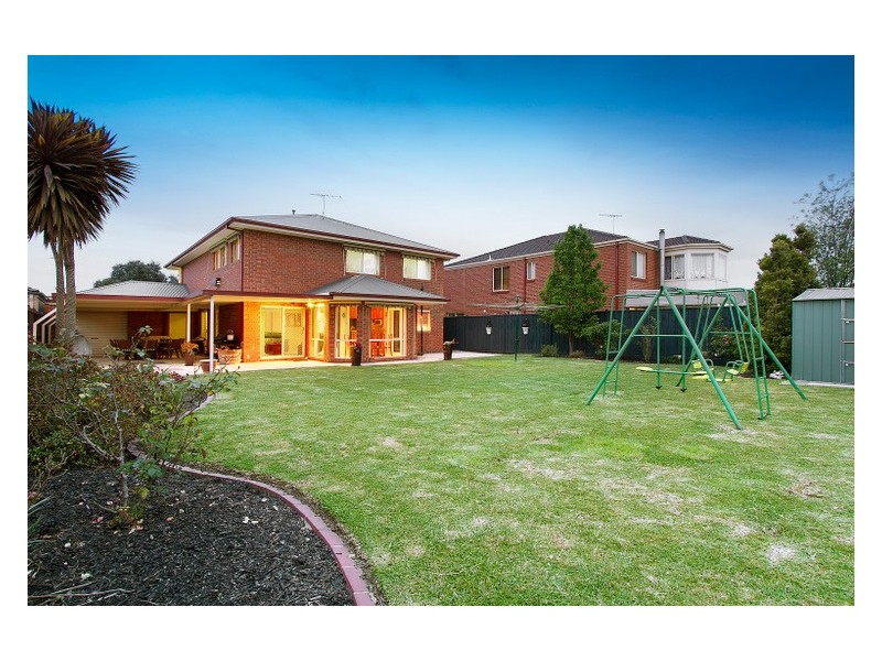 5 Marsh Grove, Berwick VIC 3806