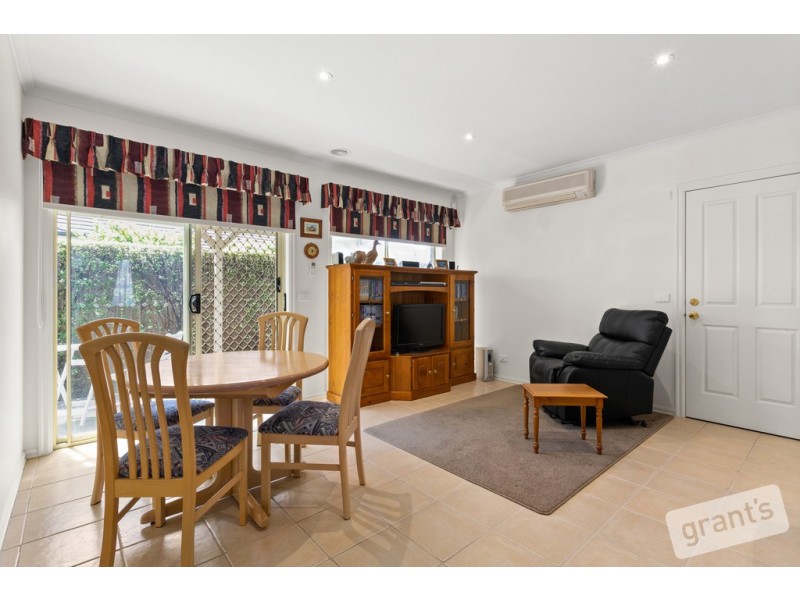 5 Marina Court, Berwick VIC 3806