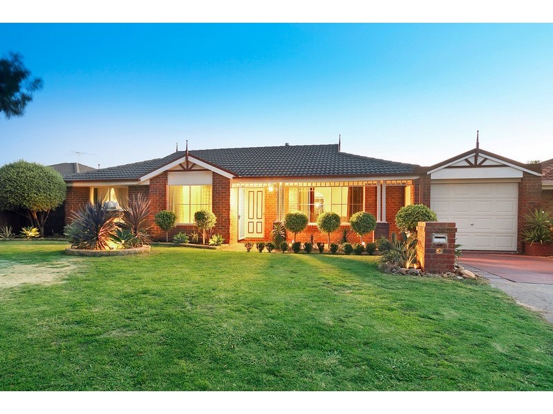 29 Warrawong Drive, Berwick VIC 3806