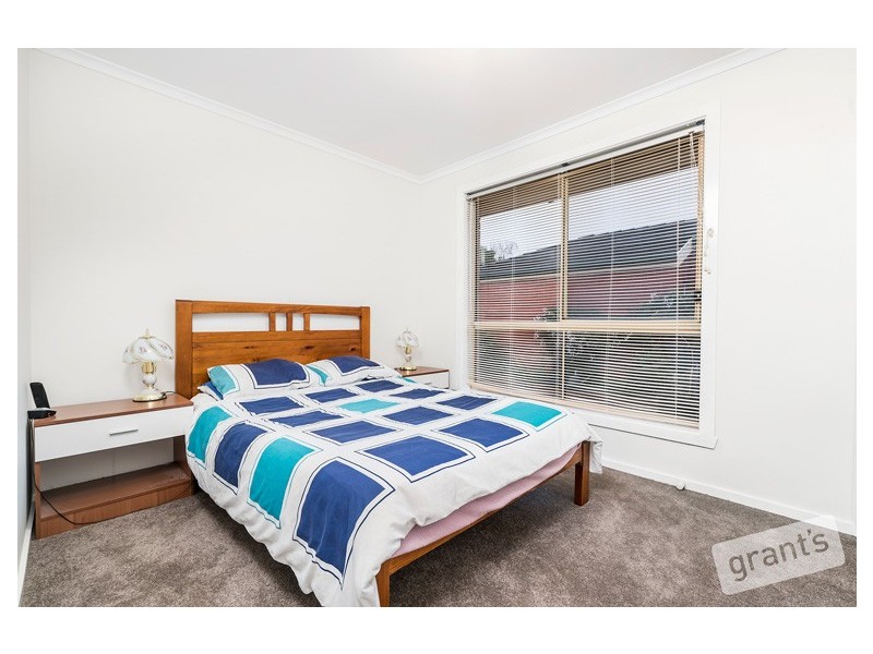 18 Theodore Terrace, Berwick VIC 3806