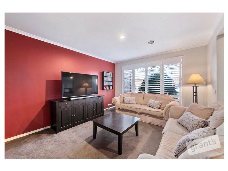 26 Pendulum Place, Berwick VIC 3806