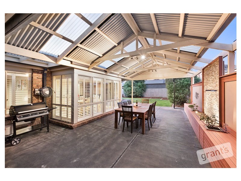 26 Pendulum Place, Berwick VIC 3806