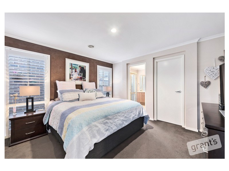 26 Pendulum Place, Berwick VIC 3806