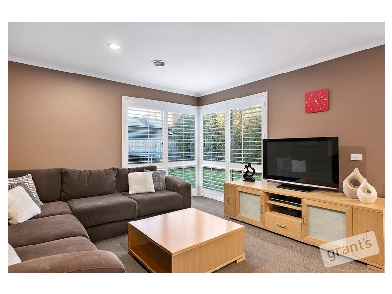 26 Pendulum Place, Berwick VIC 3806