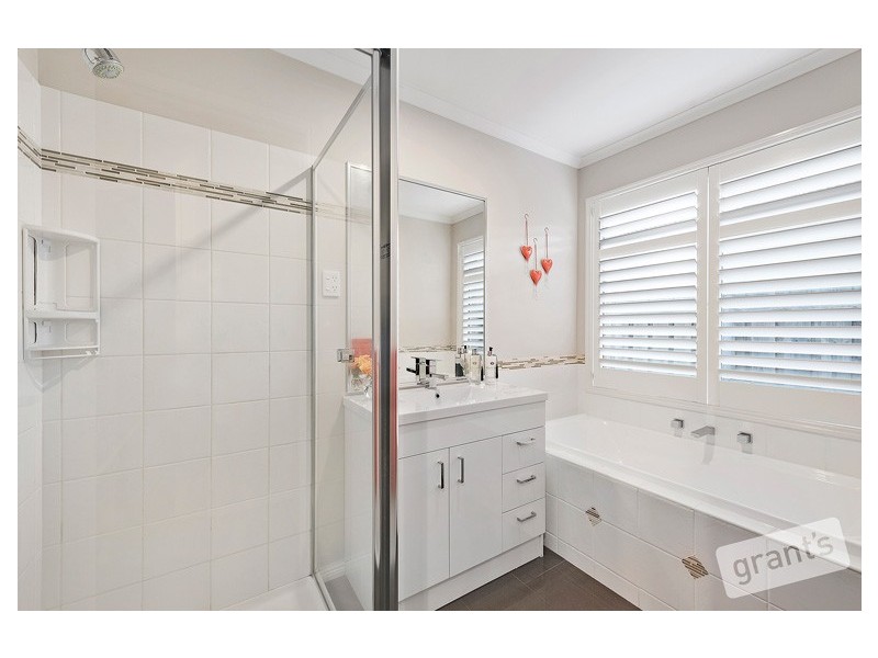 26 Pendulum Place, Berwick VIC 3806