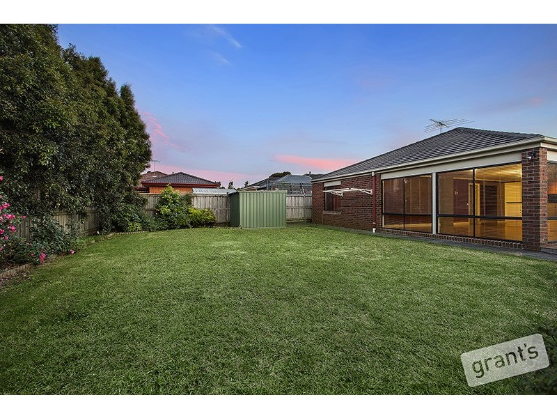 12 Emperor Road, Berwick VIC 3806