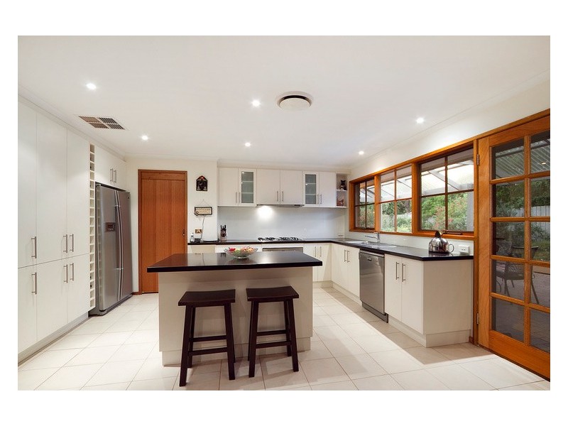 8 Marida Court, Berwick VIC 3806