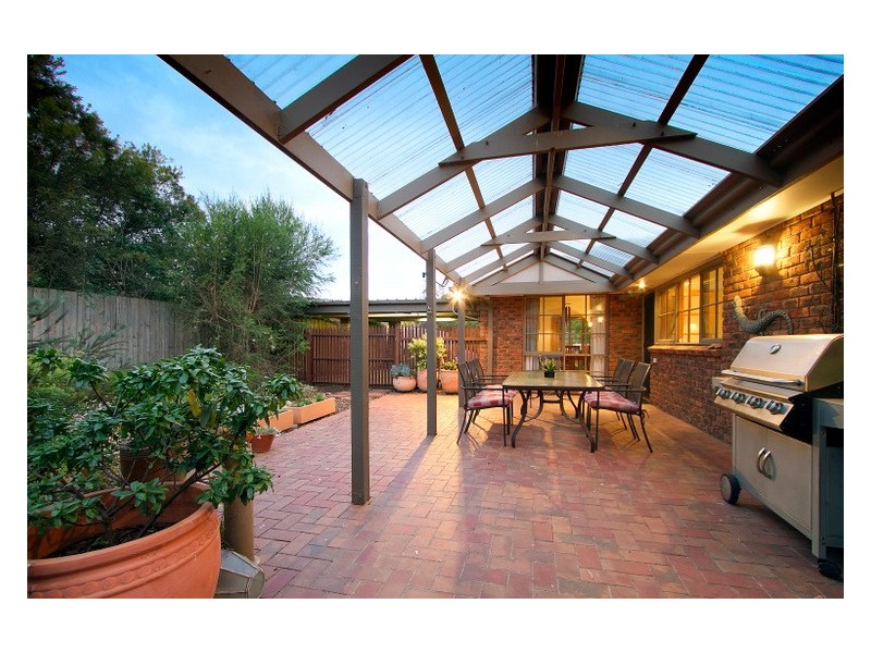 8 Marida Court, Berwick VIC 3806