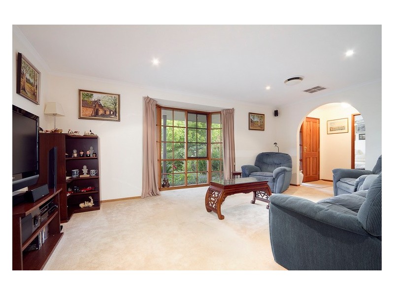 8 Marida Court, Berwick VIC 3806