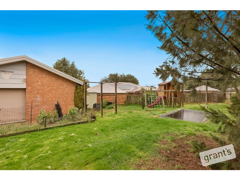 6 Maralee Court, Berwick VIC 3806