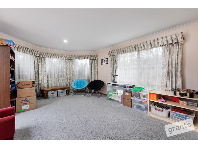 6 Maralee Court, Berwick VIC 3806