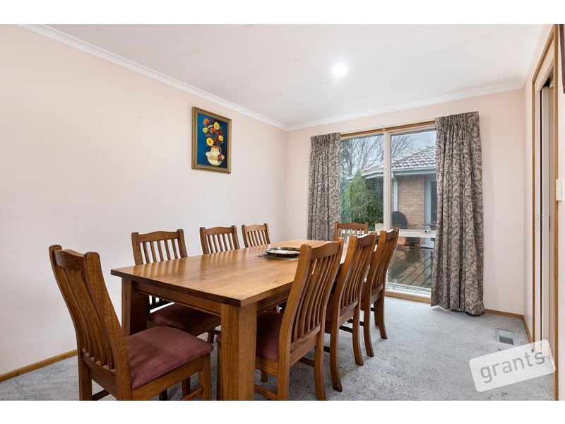 6 Maralee Court, Berwick VIC 3806