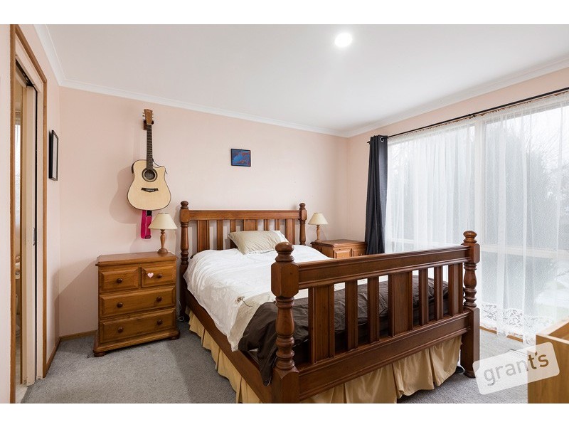 6 Maralee Court, Berwick VIC 3806