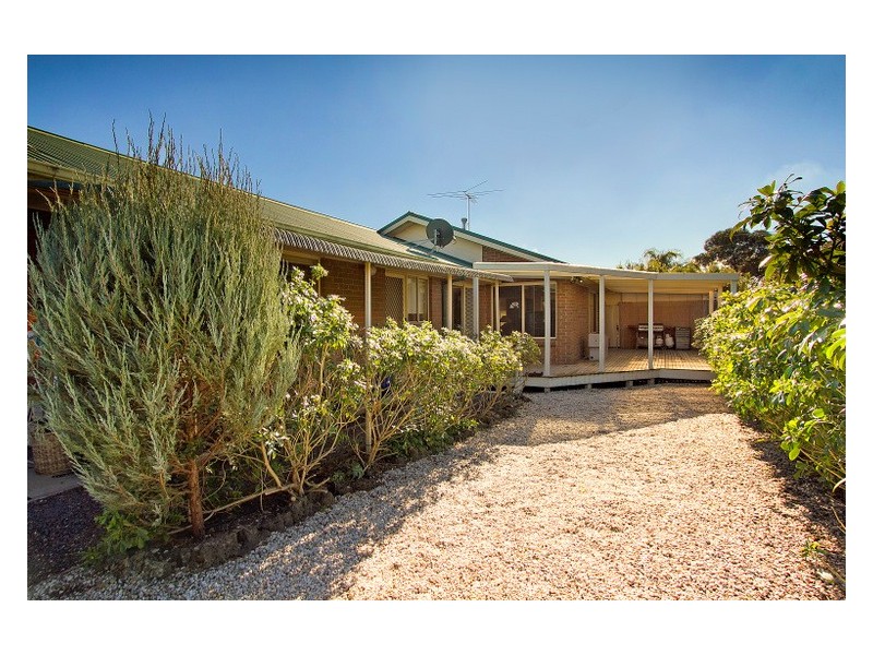 22 Chirnside Road, Berwick VIC 3806