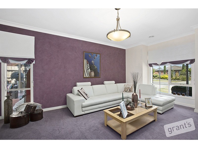 33 McCubbin Way, Berwick VIC 3806