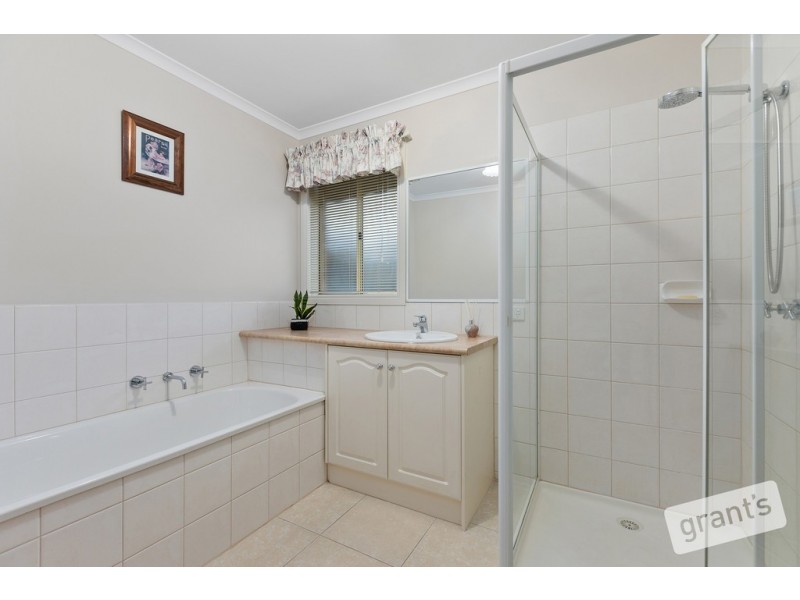 15 Yardley Court, Berwick VIC 3806