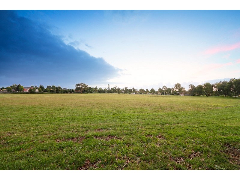 40 Thornley Drive, Berwick VIC 3806