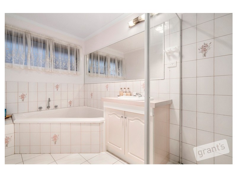 5 Balfour Court, Berwick VIC 3806