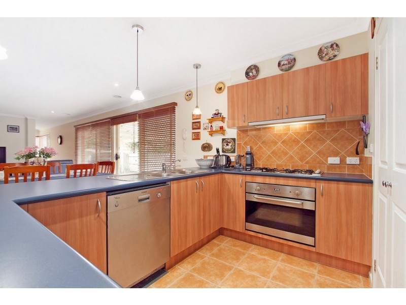 18 Ardenne Court, Narre Warren South VIC 3805