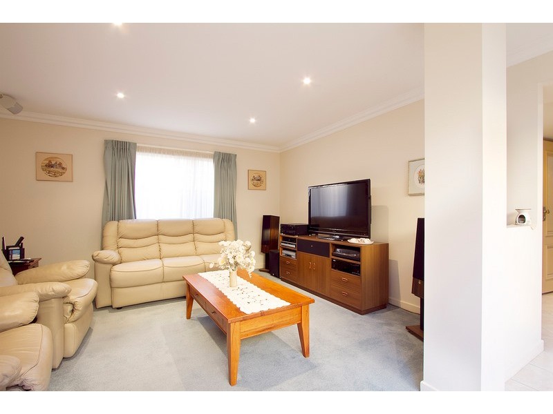 13 Jamieson Way, Berwick VIC 3806