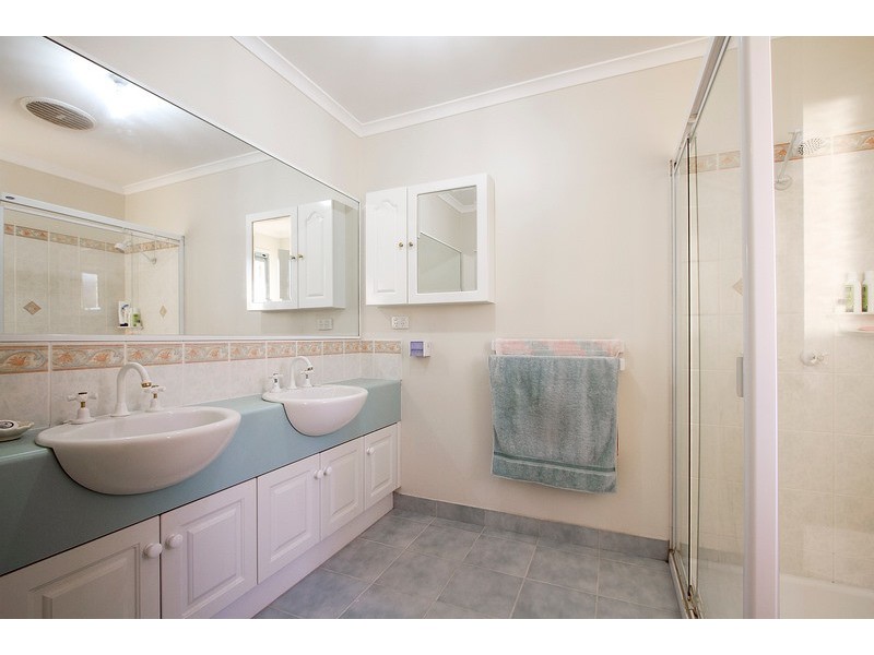 13 Jamieson Way, Berwick VIC 3806