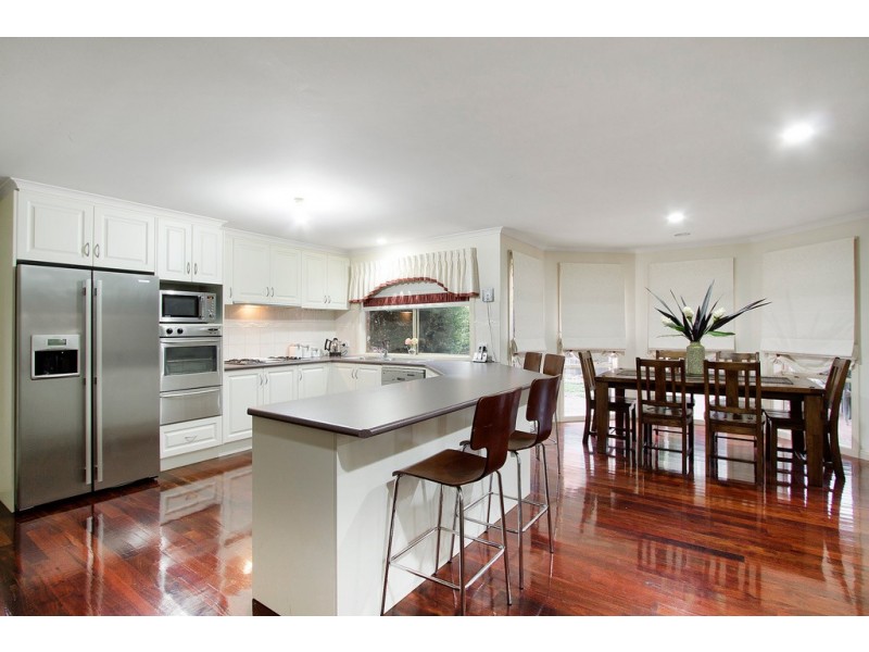 11 Padstow Court, Narre Warren South VIC 3805