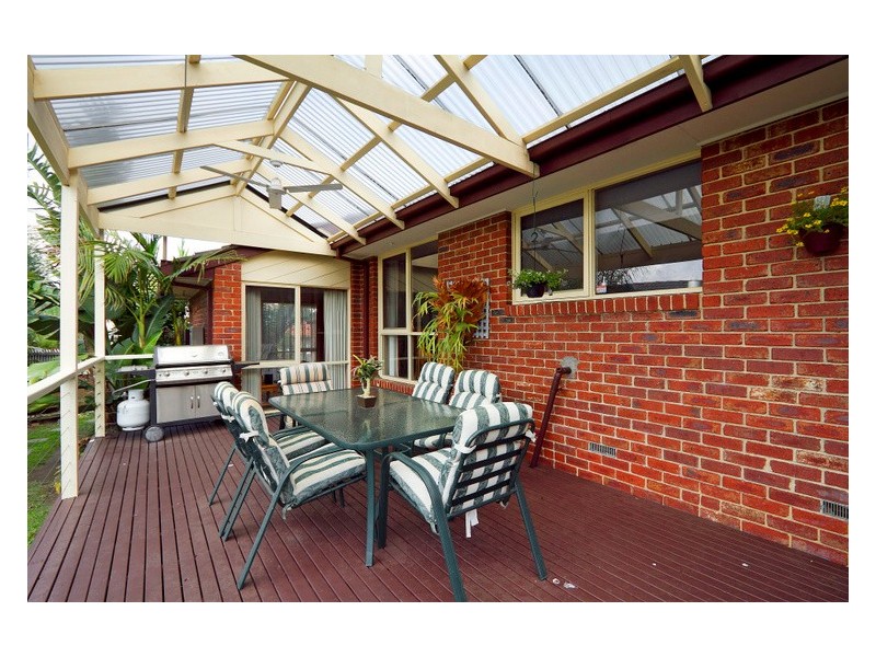 4 Roxby Court, Berwick VIC 3806