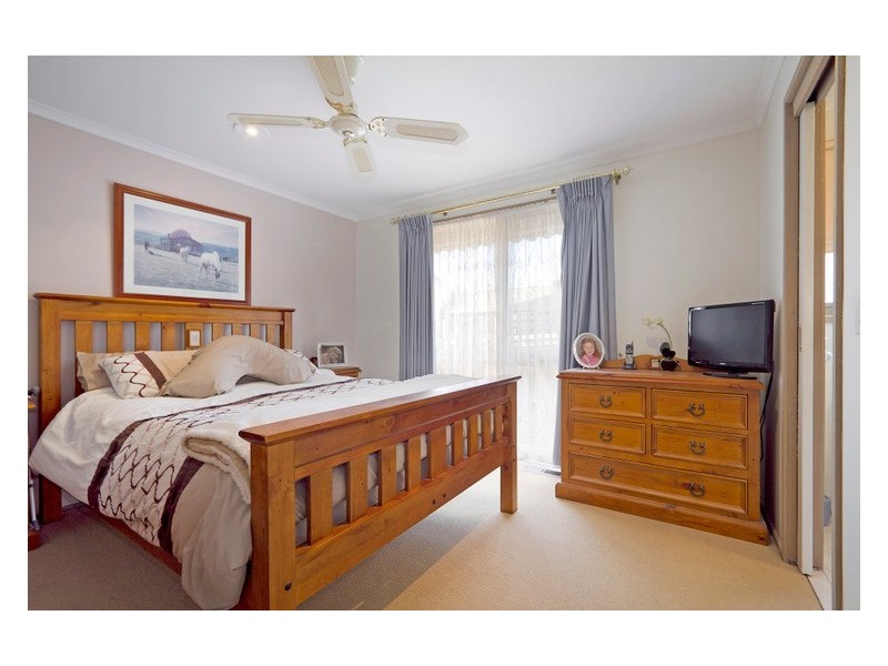 4 Roxby Court, Berwick VIC 3806