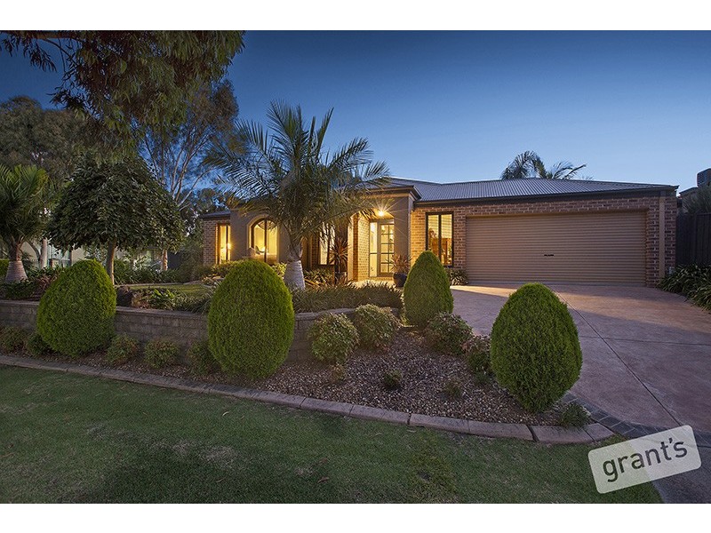 13 Ganaway Drive, Berwick VIC 3806