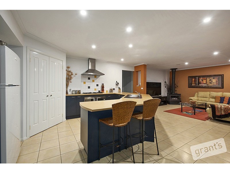 13 Ganaway Drive, Berwick VIC 3806