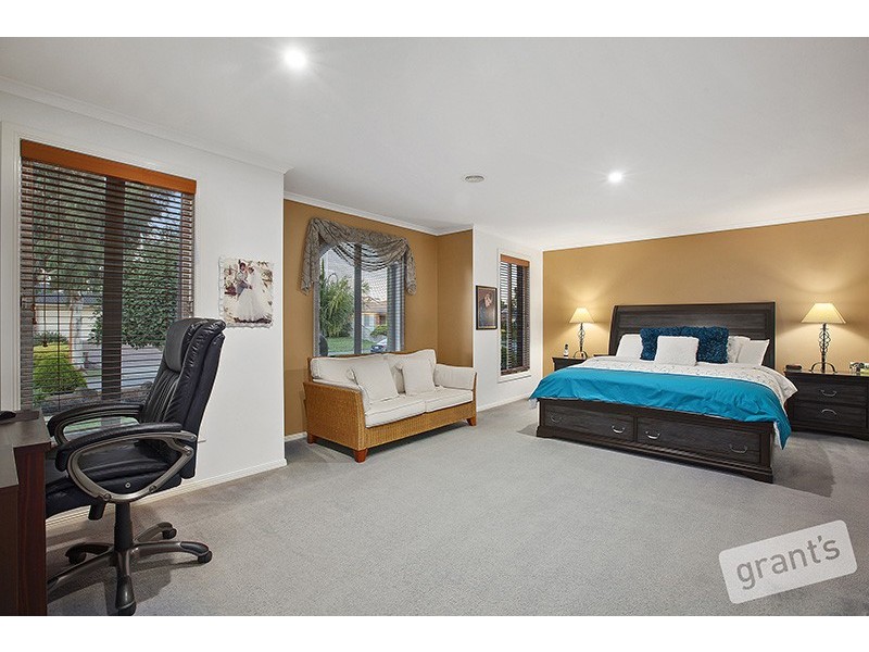 13 Ganaway Drive, Berwick VIC 3806