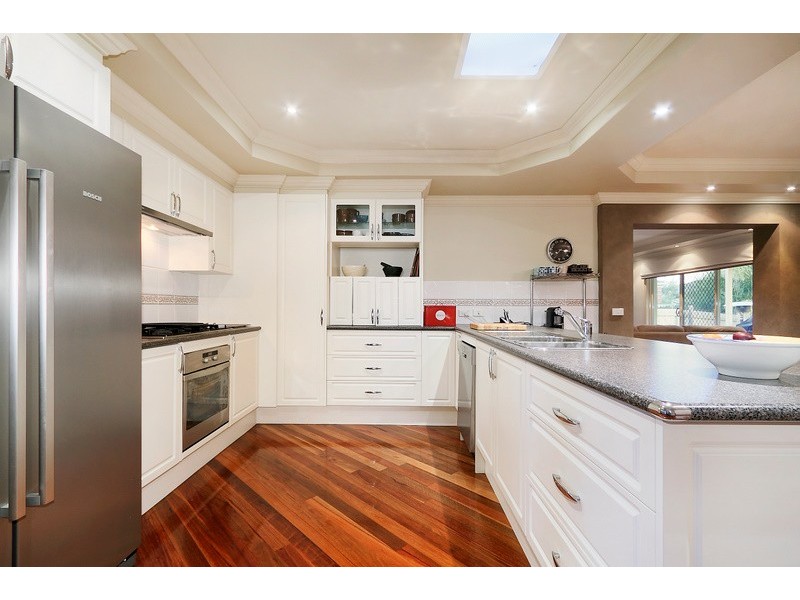 18 Lorikeet Drive, Berwick VIC 3806